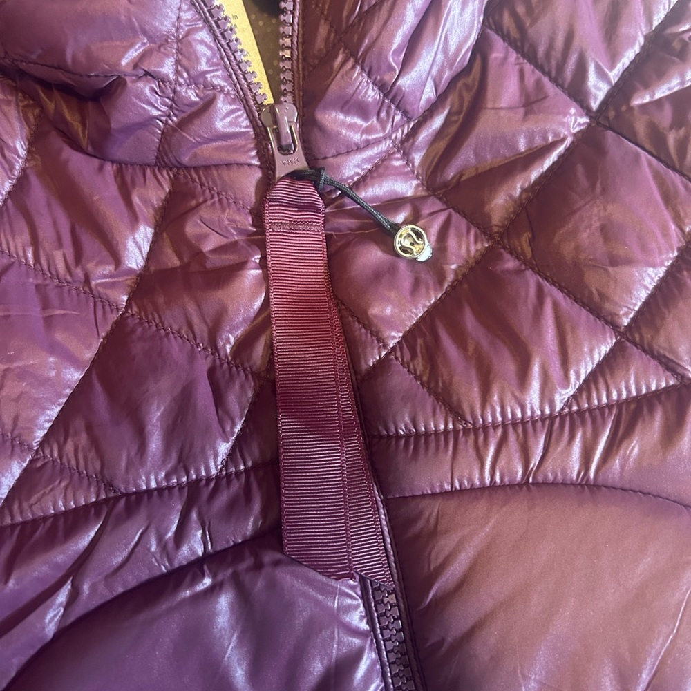 Women’s size 10 Lululemon down jacket!!